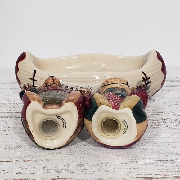 St Nicholas Square Heartland Moose & Bear in a Canoe salt and pepper shaker - Picture 5 of 5